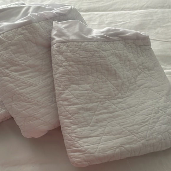 Crib mattress protector covers -ONE LEFT- standard crib size - Picture 2 of 5